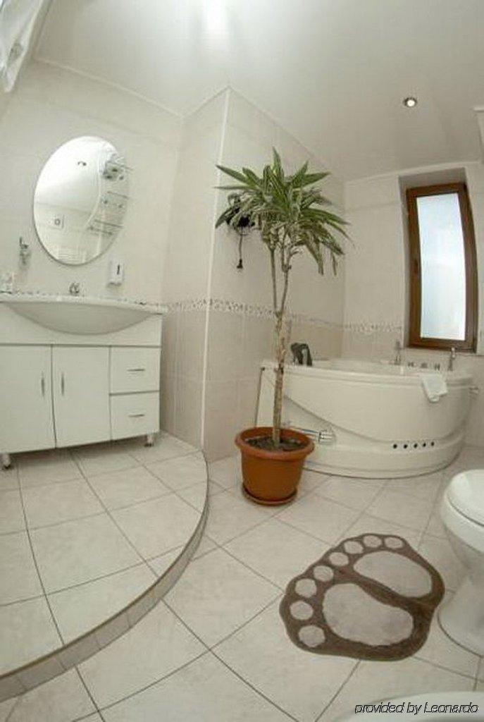 Art-Rustic Boutique Hotel Kişinev Oda fotoğraf